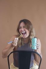 BELIEVE MAÇÃ & BAUNILHA - Fardo 12 unidades -Cada lata contém 310ml - Imagem 3